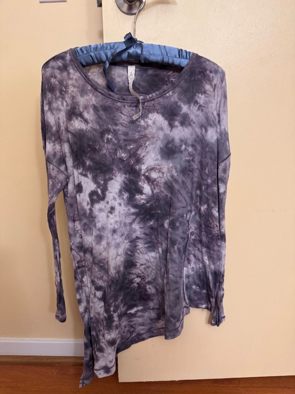 Lululemon women top size 8